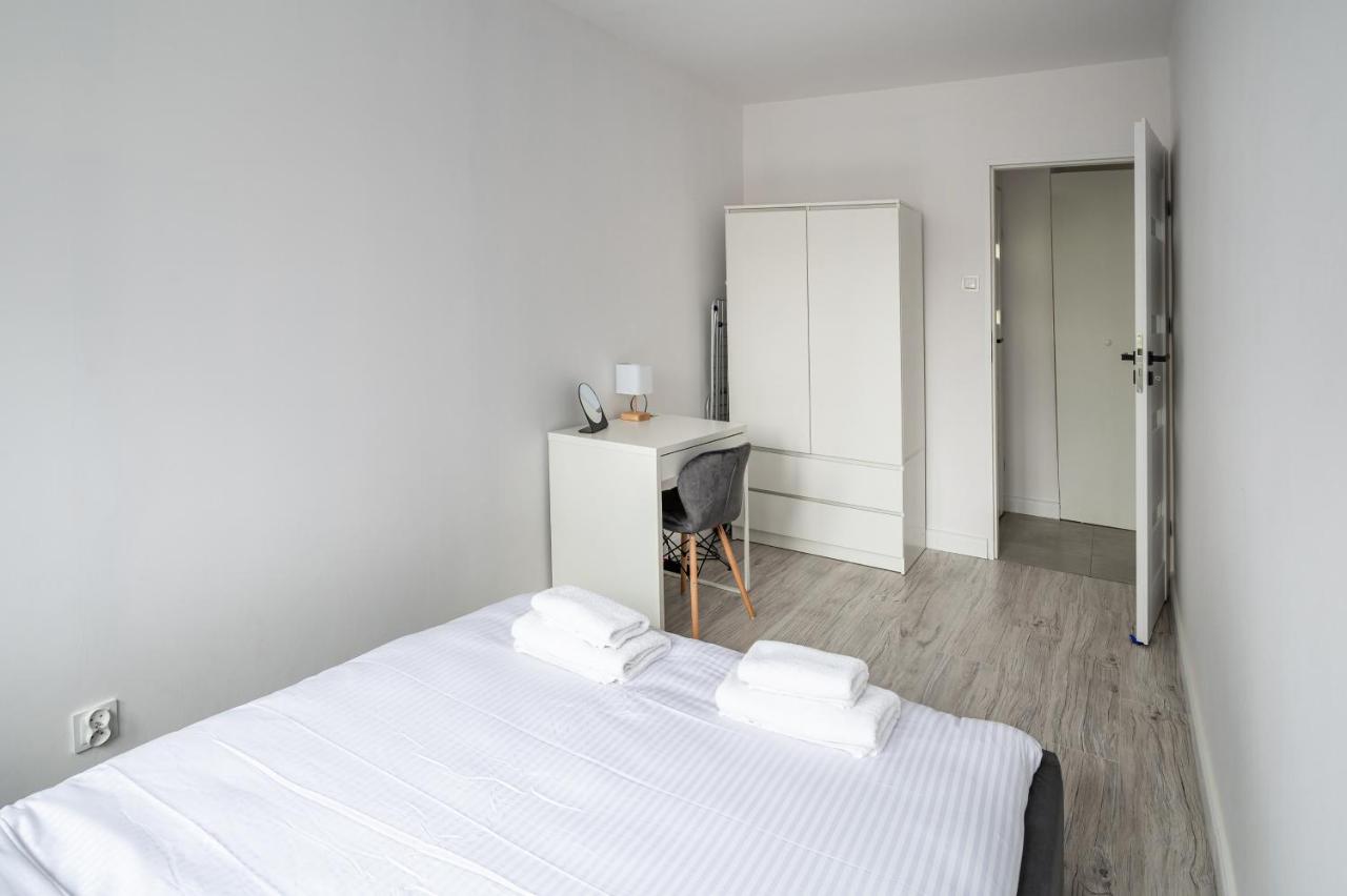 Wierzbno Modern Apartment Warsaw Exterior photo