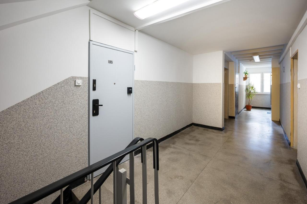 Wierzbno Modern Apartment Warsaw Exterior photo